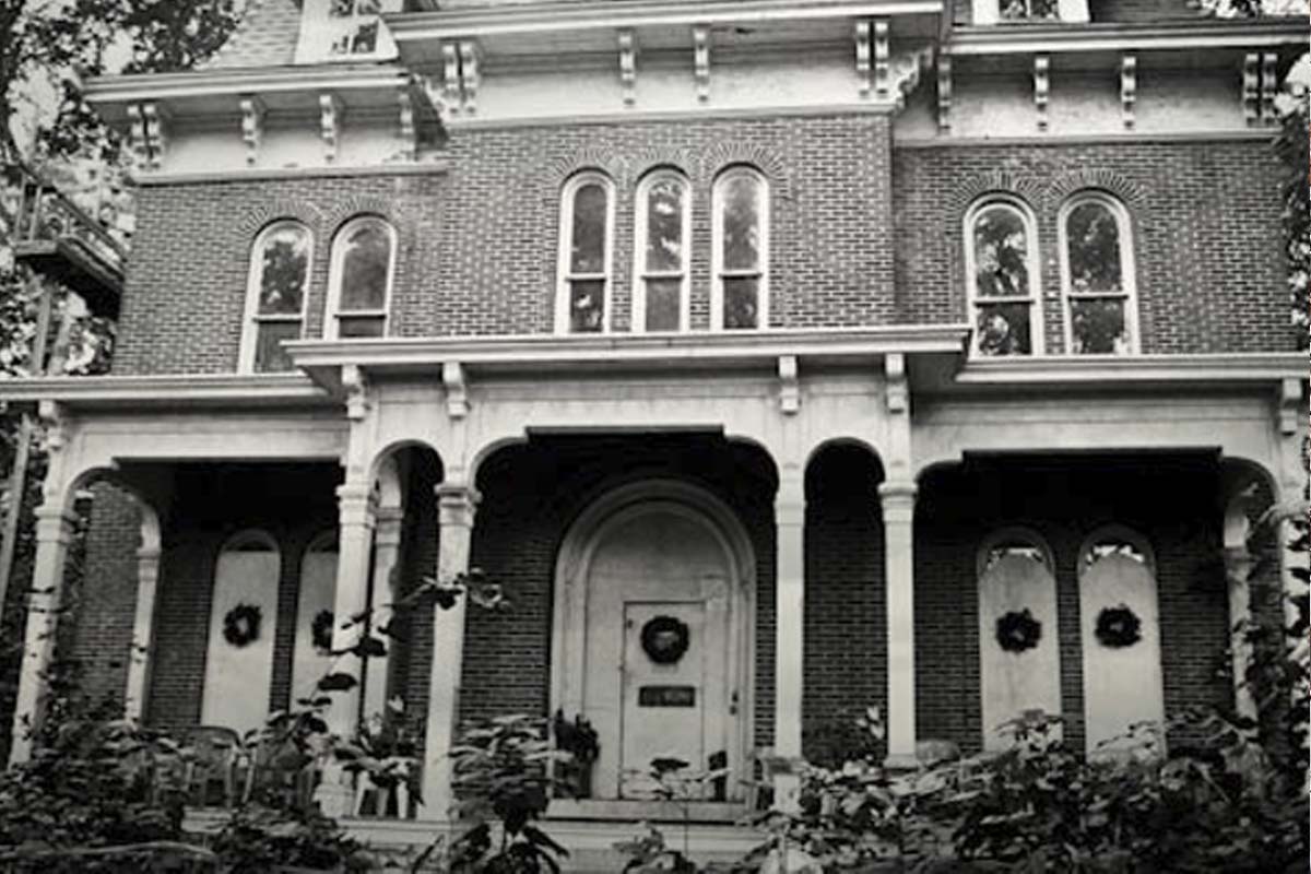 black and white mansion photo